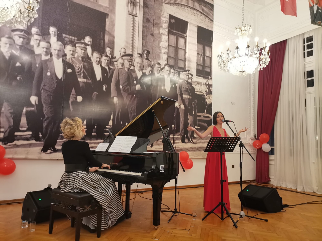 29 Ekim Cumhuriyet Bayramımızı Piyano Resitali İle Kutladık
