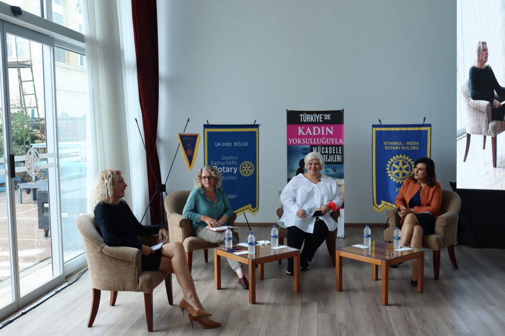 Türkiye’de Kadın Yoksulluğuyla Mücadele Stratejileri paneli Anadolu Kulübü’nde gerçekleştirildi