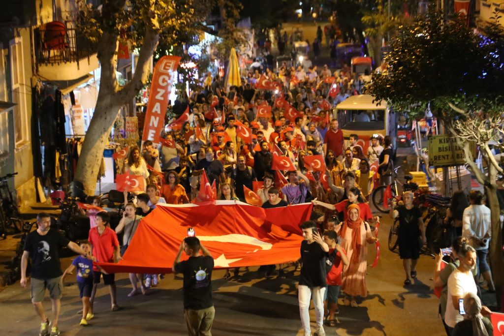 Büyük Zaferi Coşkuyla Kutladık