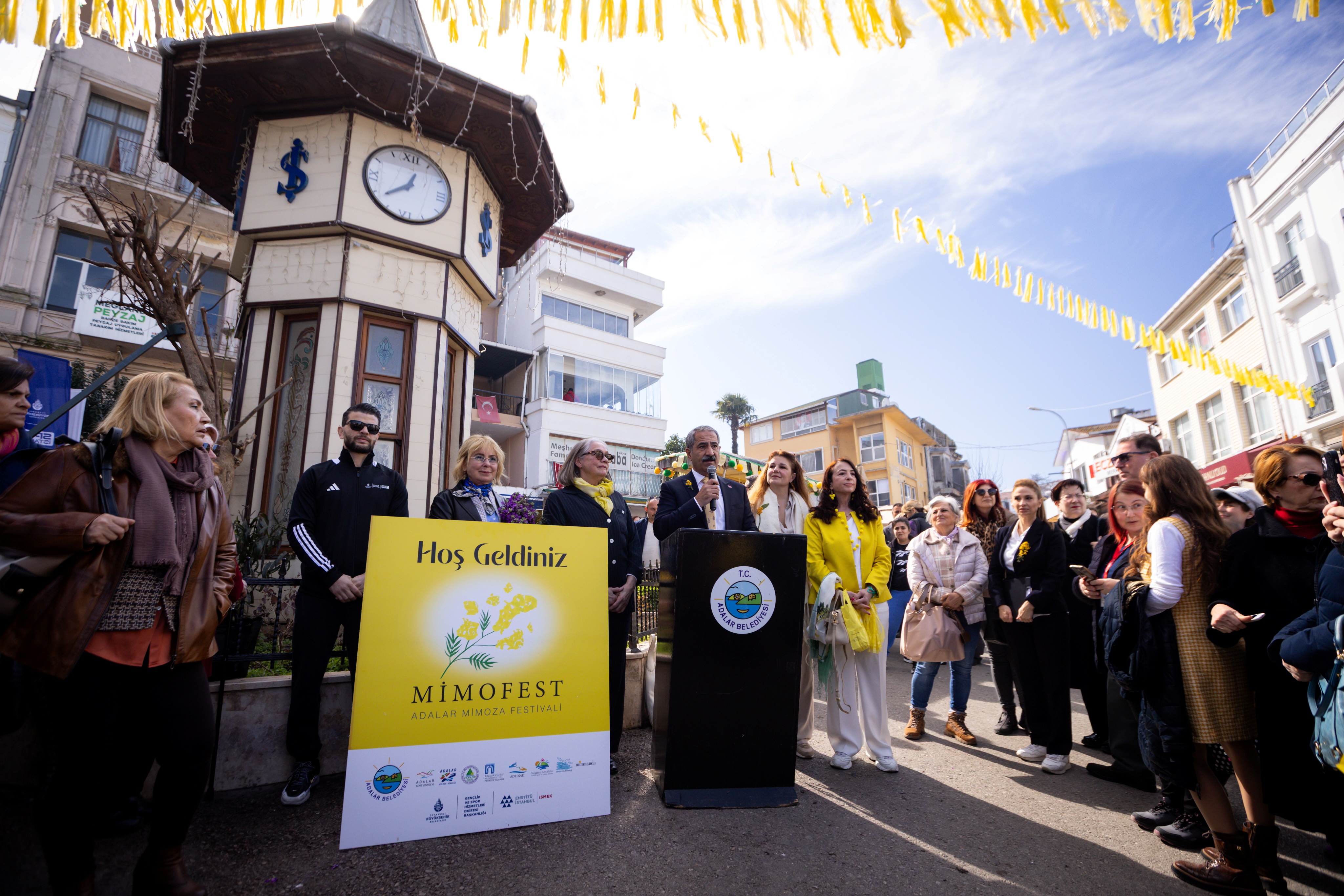 Adalar Mimoza Festivali Törenle Açıldı