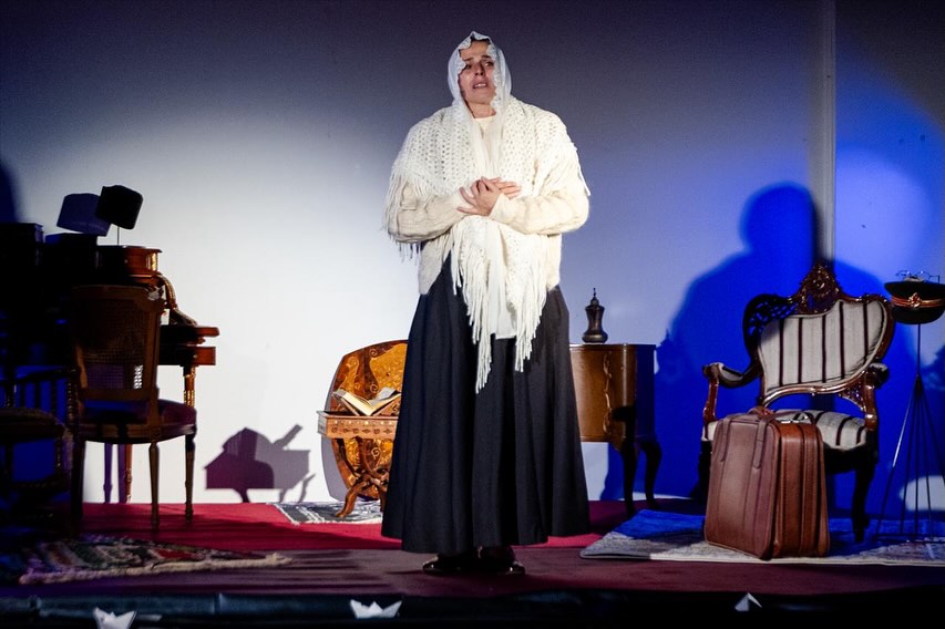 1 Bir Bekleyişin Hikayesi: Zübeyde