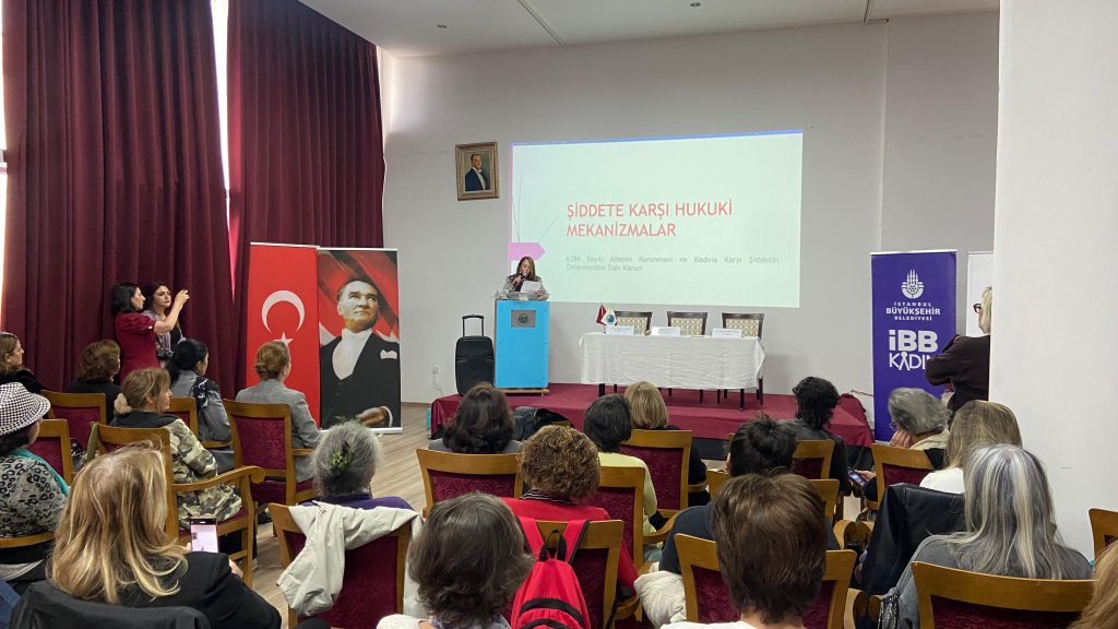 Kadınlar, Haklarını Konuştu