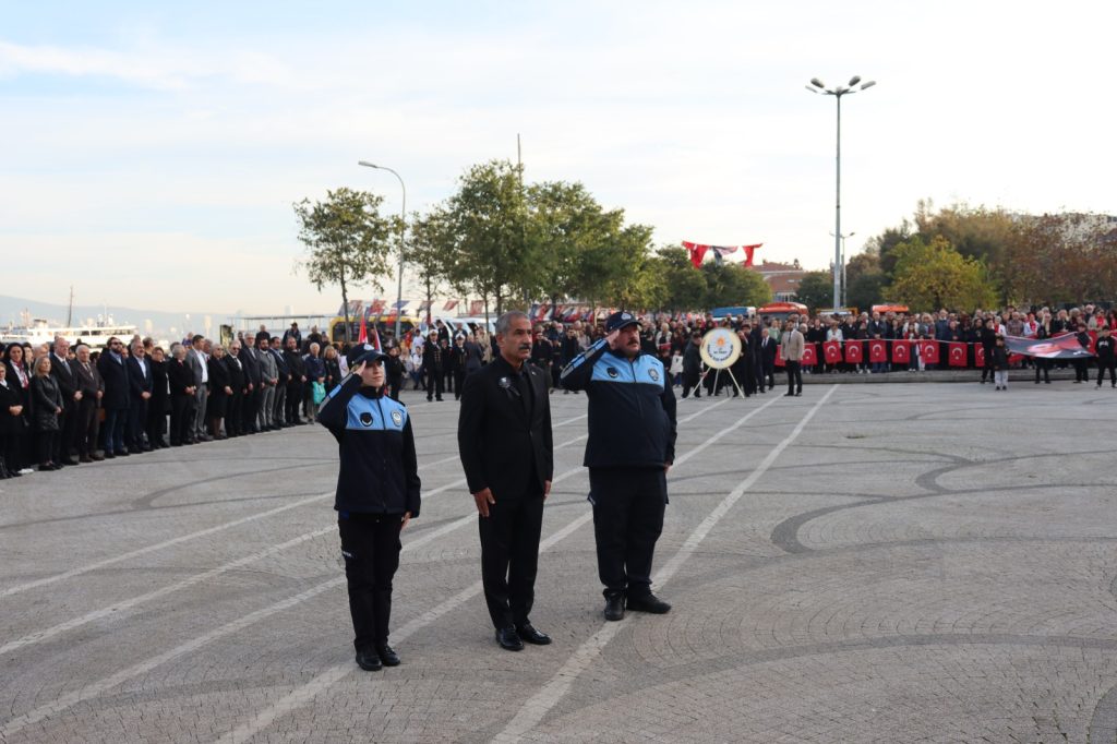 Adalar Atatürk’ü Özlemle Anıyor