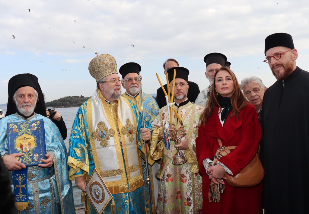 Burgazada’da Denize Haç Atma Töreni Gerçekleştirildi
