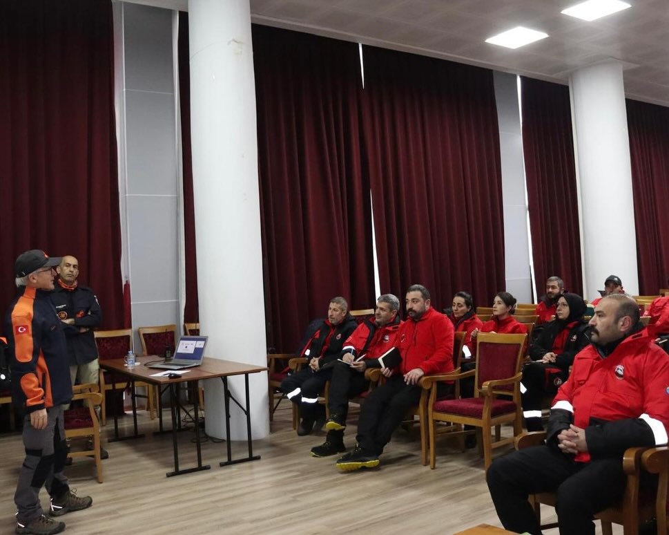 Kentsel Arama ve Kurtarma Ekibimizin Eğitimleri Devam Ediyor