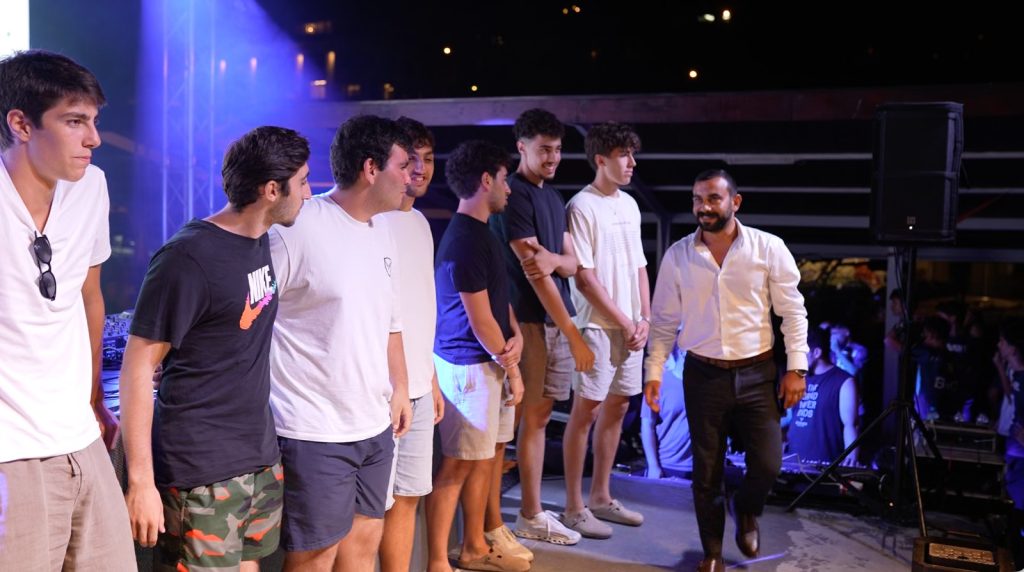 Başkan Yardımcımız Tanay Garip, Gençlere Ödüllerini Takdim Etti